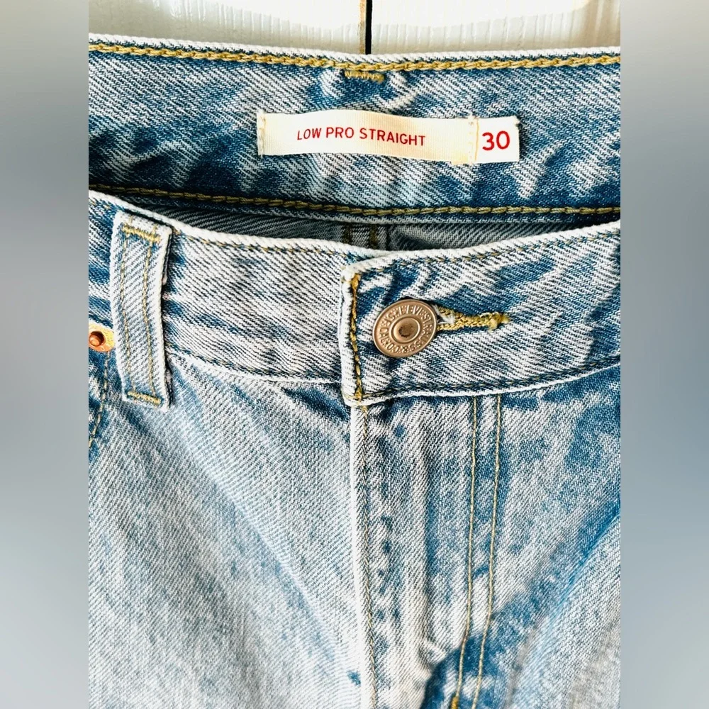 Levi Strauss & Co. Women’s Low Pro/No Stretch Straight Leg Original 30x30 NWOT’s